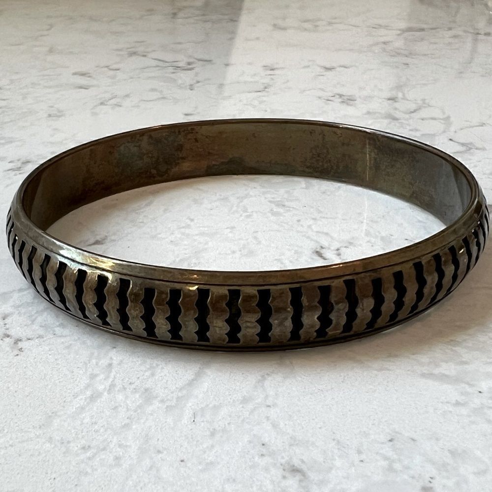 *3/$20* Bronze tone cutout detail bangle